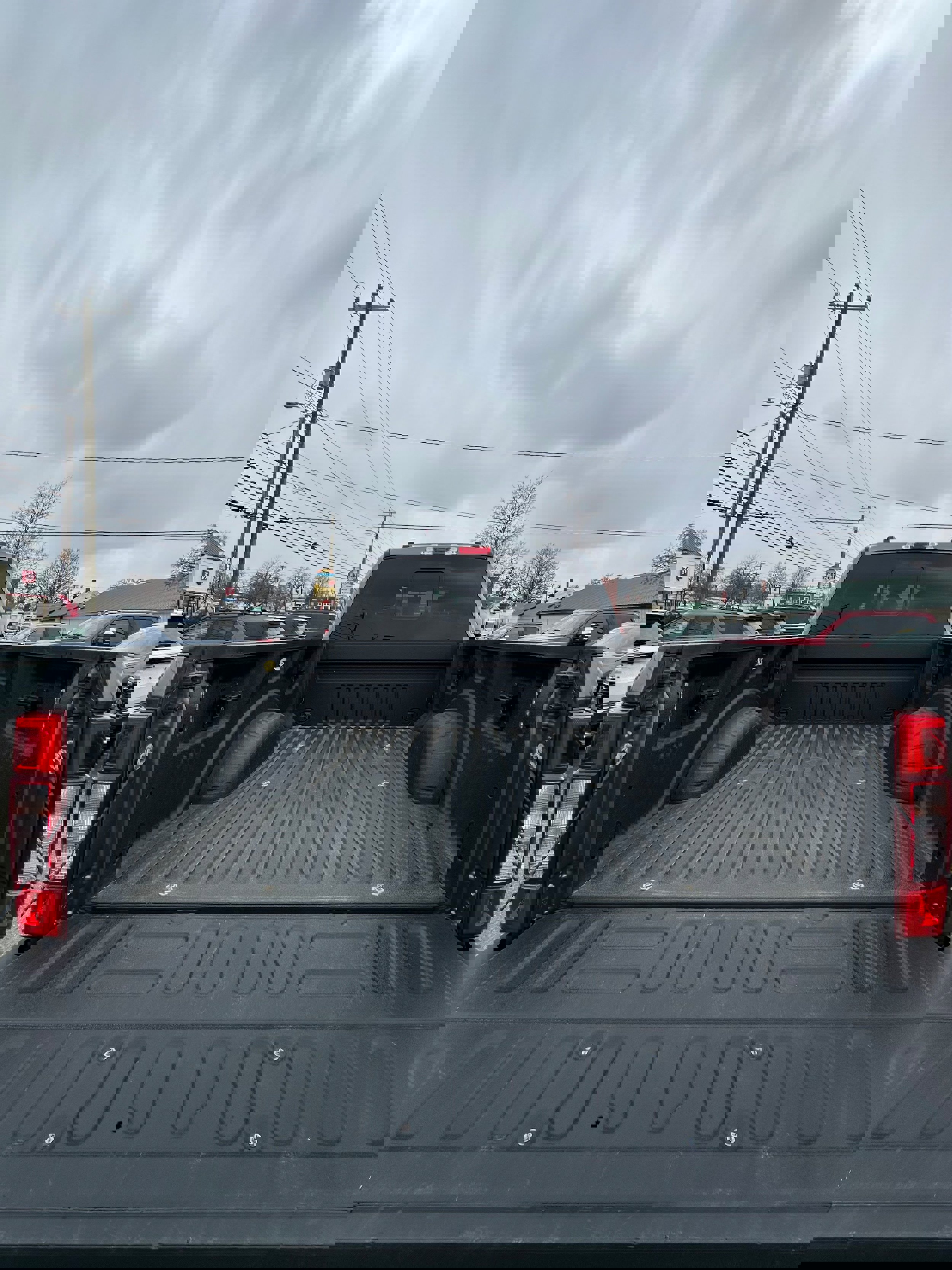 Used 2022 Ford F250 Lariat w/ Tremor Off-Road Package image 9