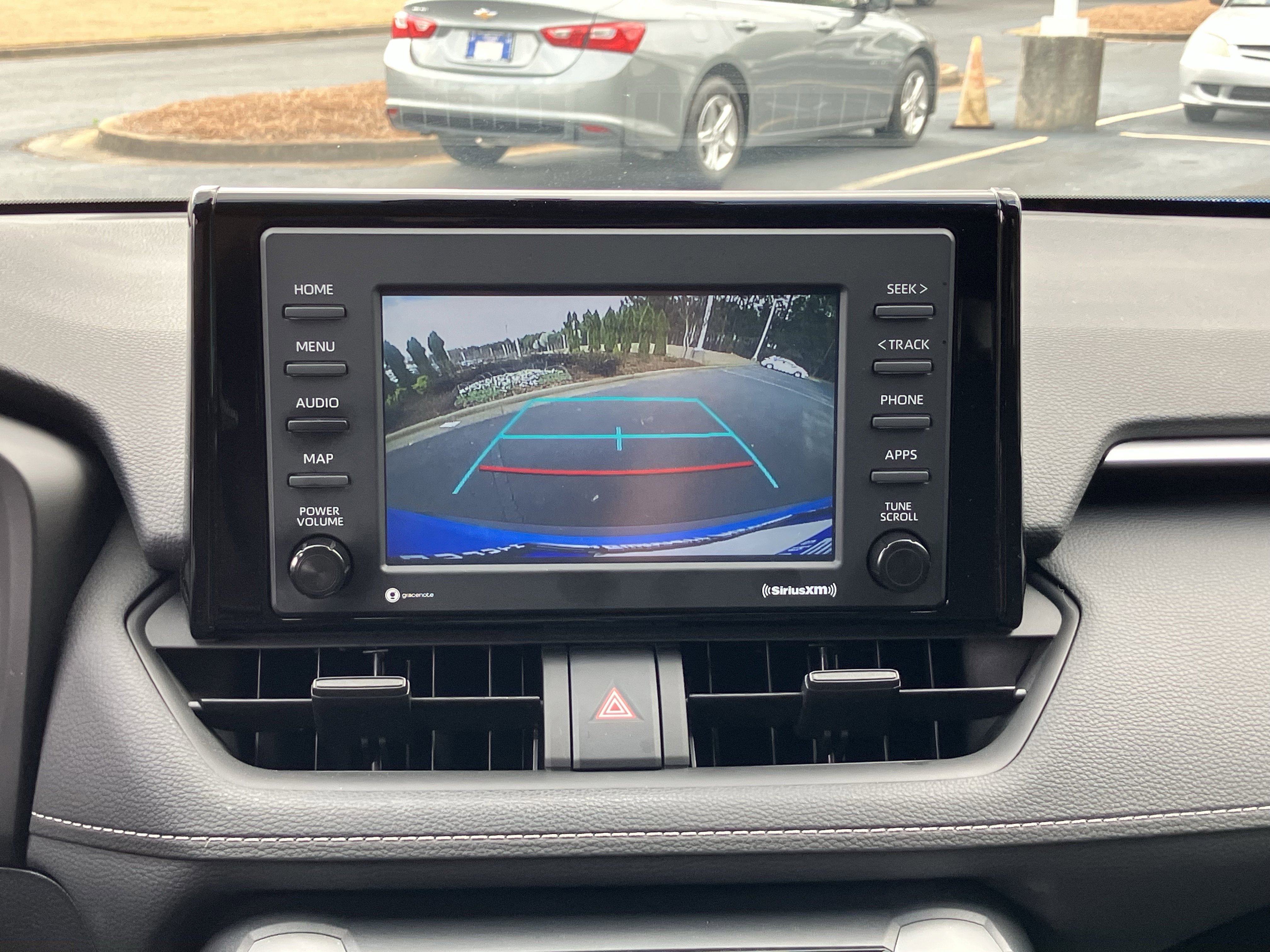 Used 2021 Toyota RAV4 LE image 27