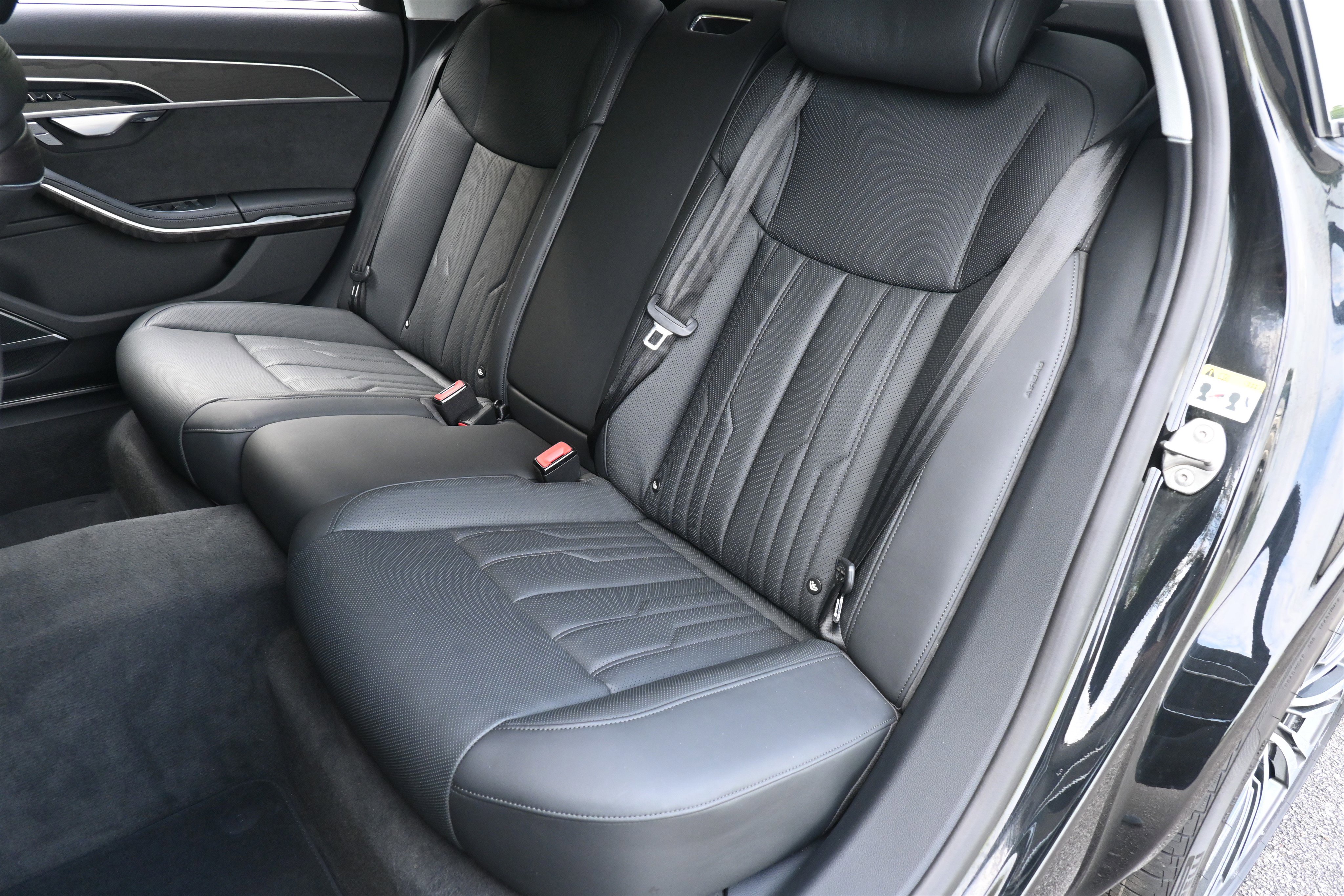 Used 2022 Audi A8 L 3.0T image 18