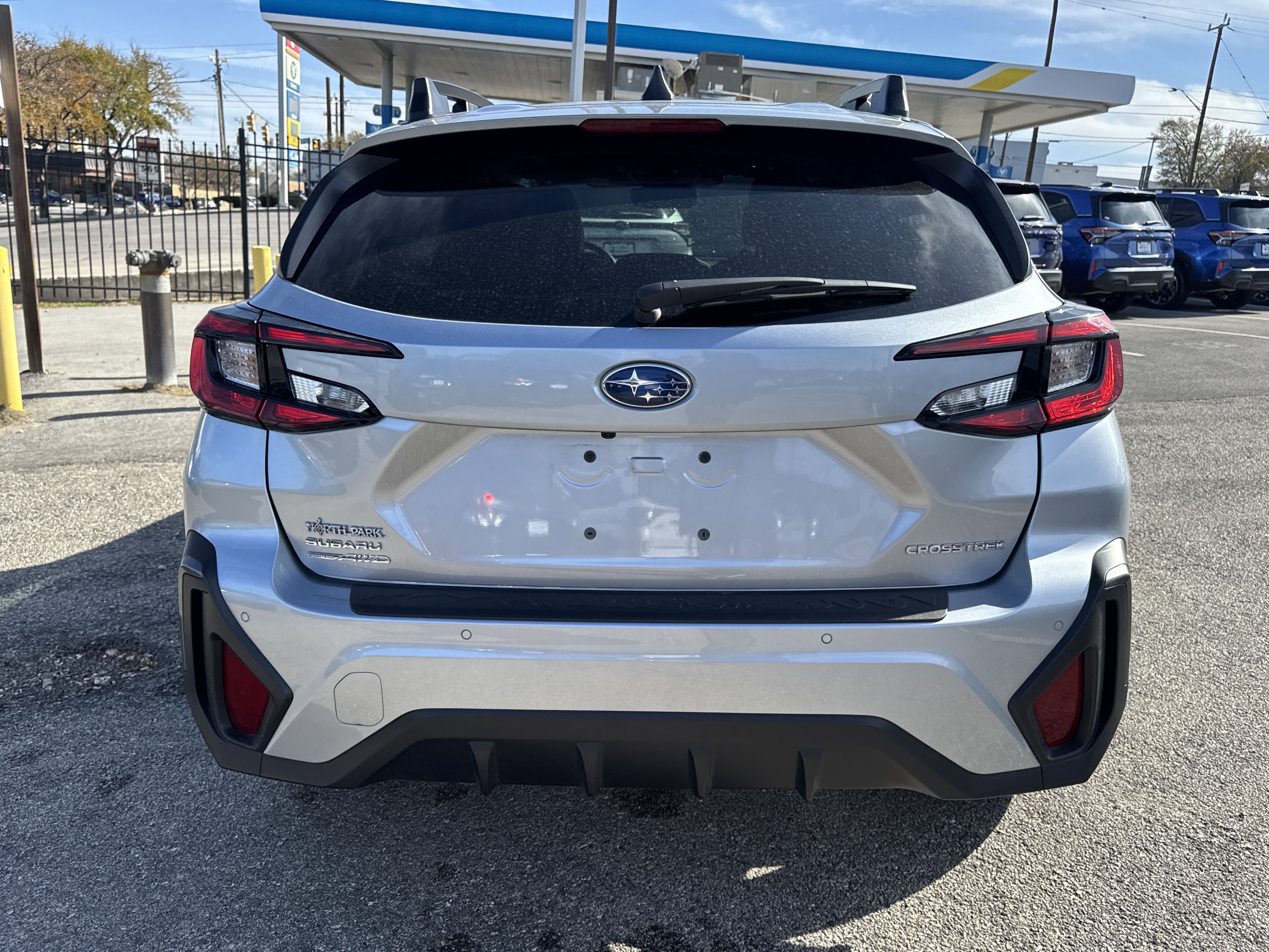 Certified 2025 Subaru Crosstrek 2.5i Limited w/ Crosstrek Mirror Package image 4