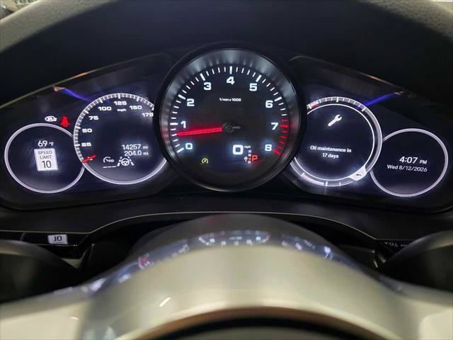Used 2023 Porsche Cayenne AWD/4WD image 27