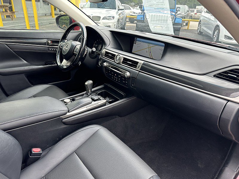 Used 2016 Lexus GS 200t image 29