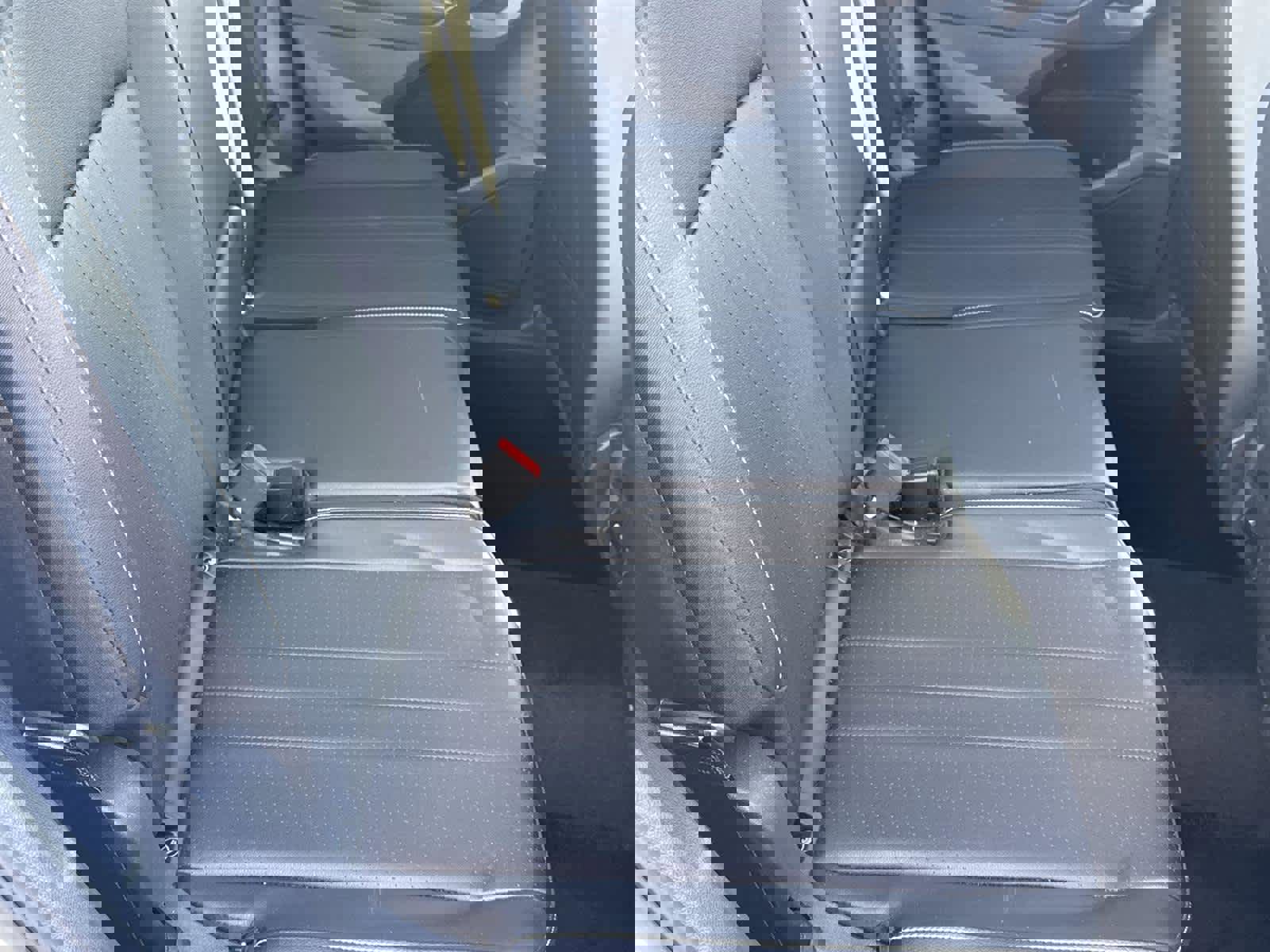 Used 2022 Volkswagen Tiguan SE image 16