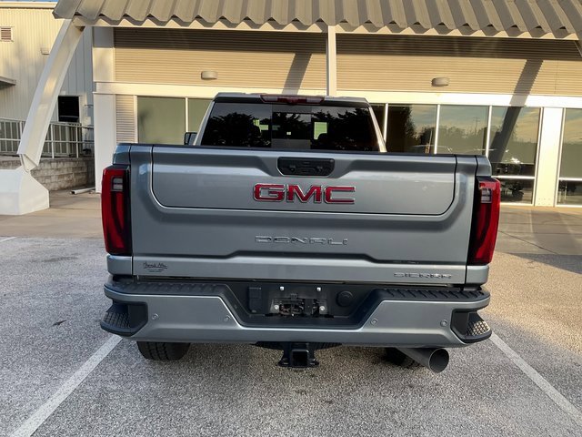 Used 2024 GMC Sierra 2500 Denali w/ Denali Reserve Package image 5