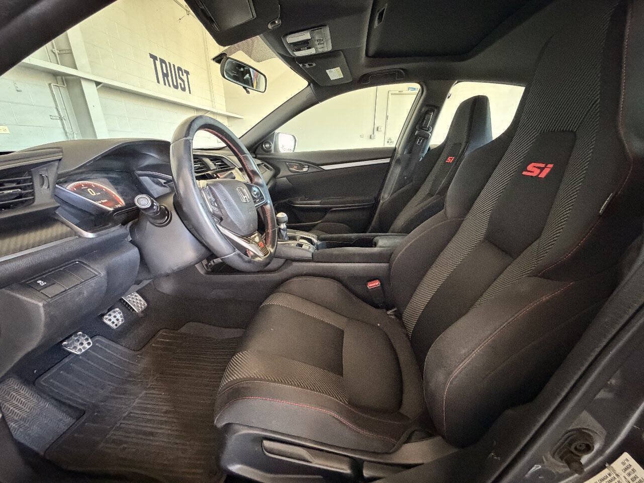 Used 2018 Honda Civic Si image 17