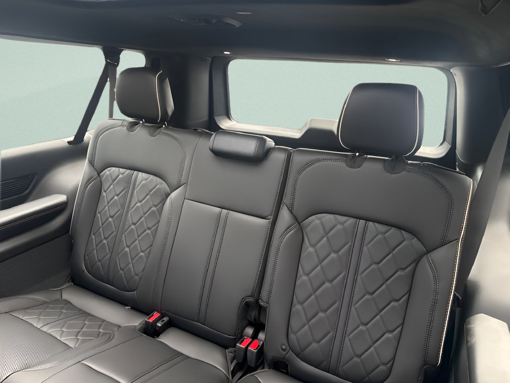 New 2026 Jeep Grand Wagoneer L Summit AWD/4WD image 17
