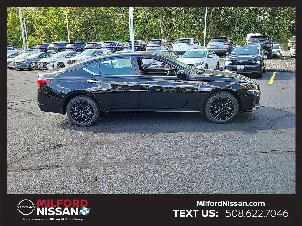 Used 2025 Nissan Altima 2.5 SV w/ SV Special Edition Package AWD/4WD image 6