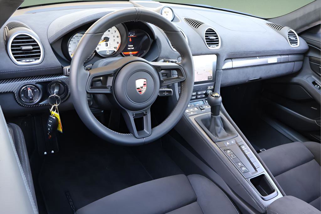 Used 2025 Porsche 718 Cayman GT4 RS RWD image 16