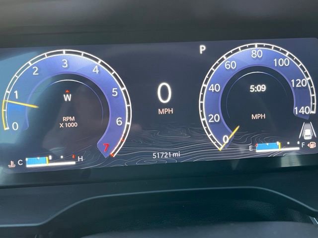 Used 2023 Jeep Grand Cherokee Laredo image 12