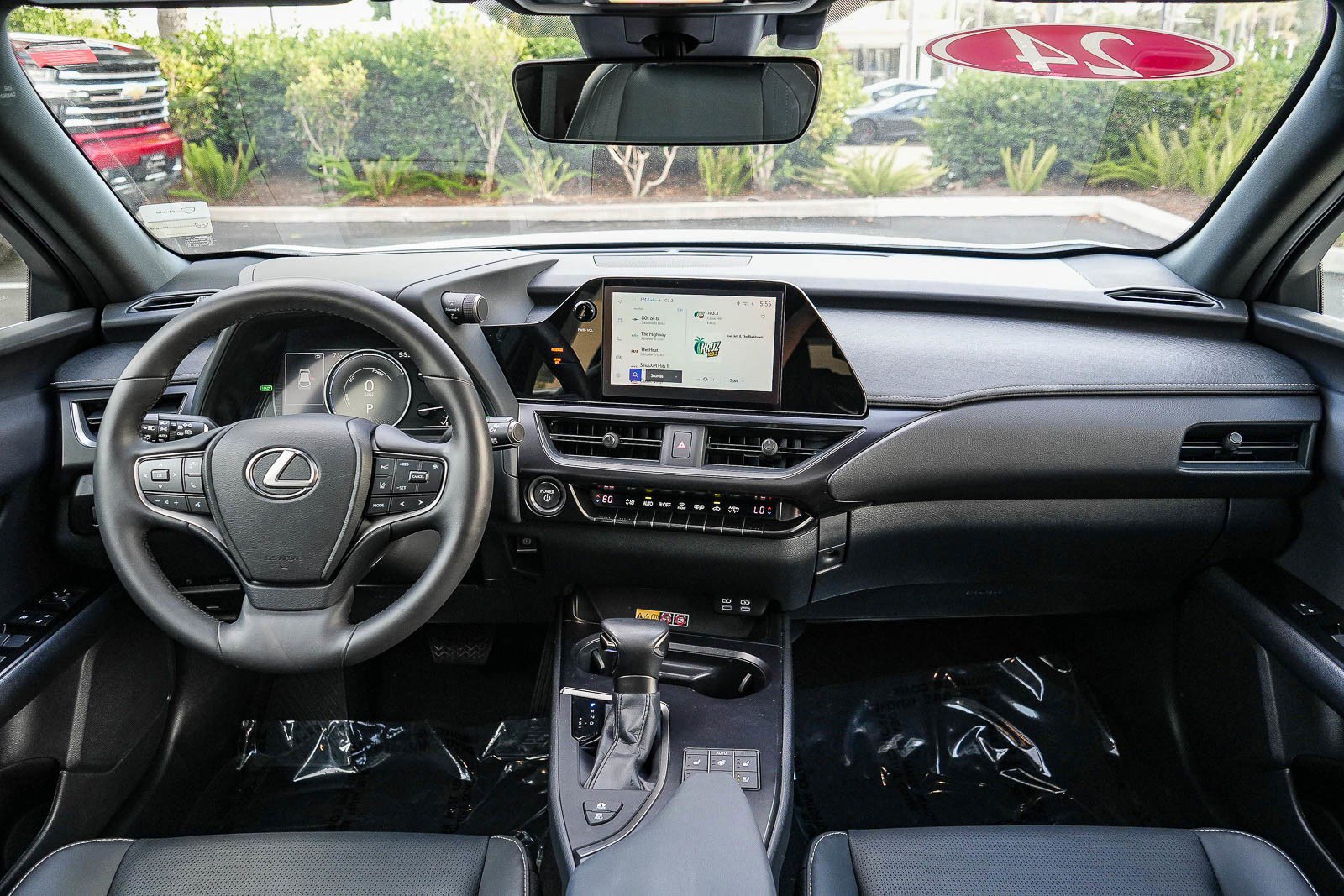 Used 2024 Lexus UX 250h F Sport FWD image 13