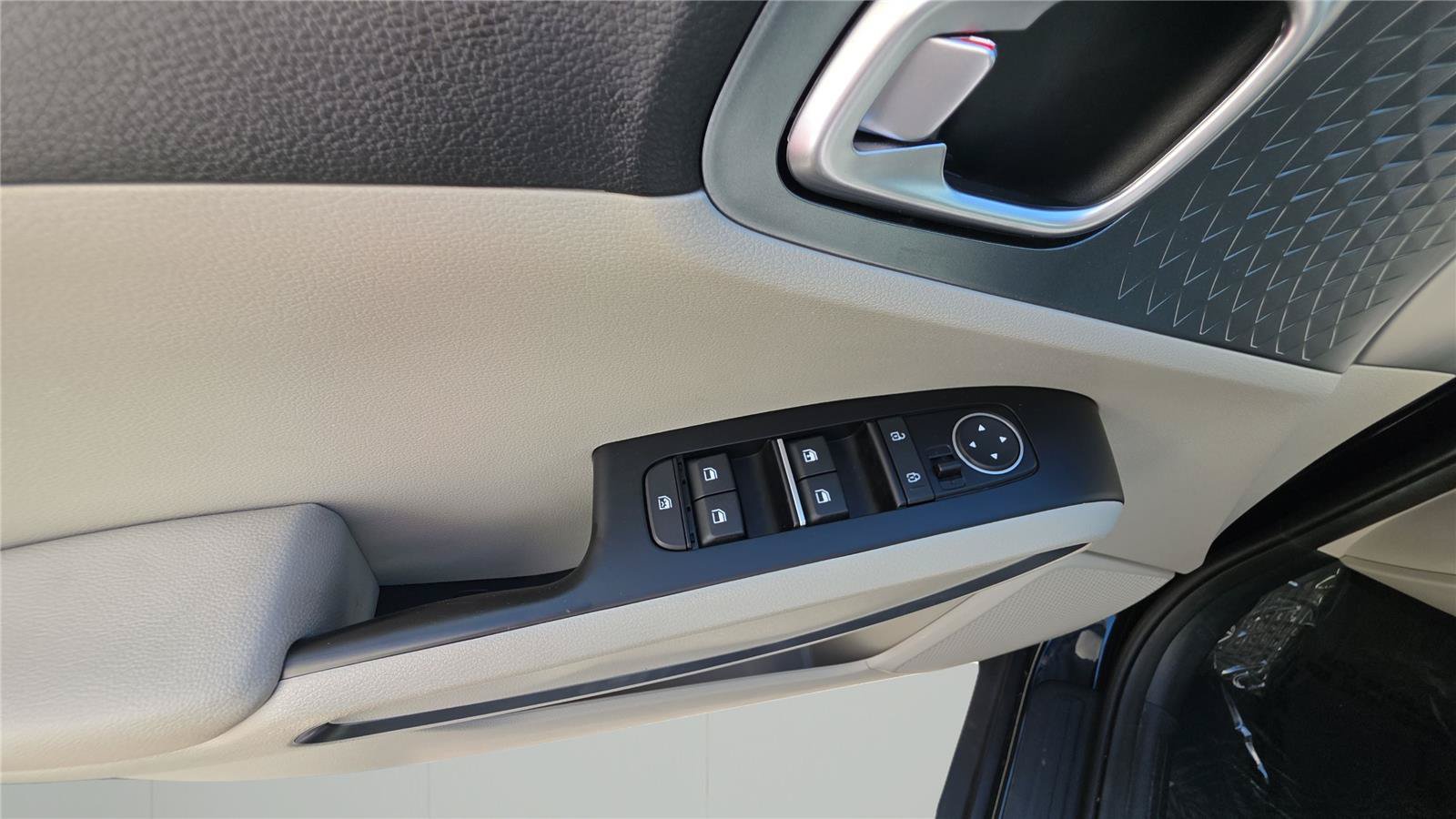 Used 2024 Kia Soul EX FWD image 24