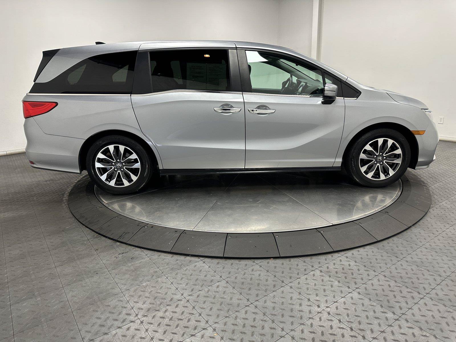 Used 2024 Honda Odyssey EX-L image 15