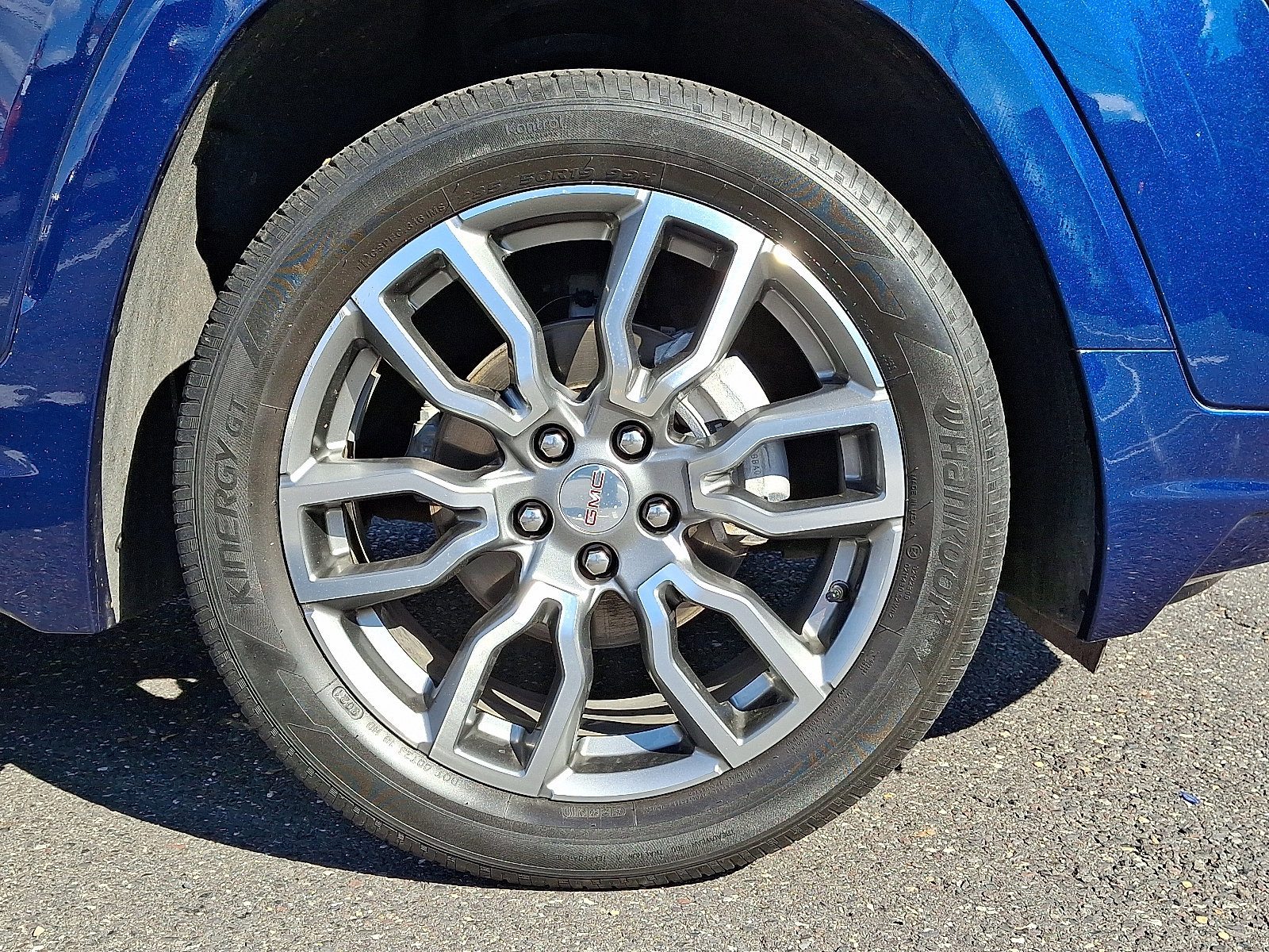 Used 2022 GMC Terrain Denali w/ LPO, 'HIT The Road' Package image 8