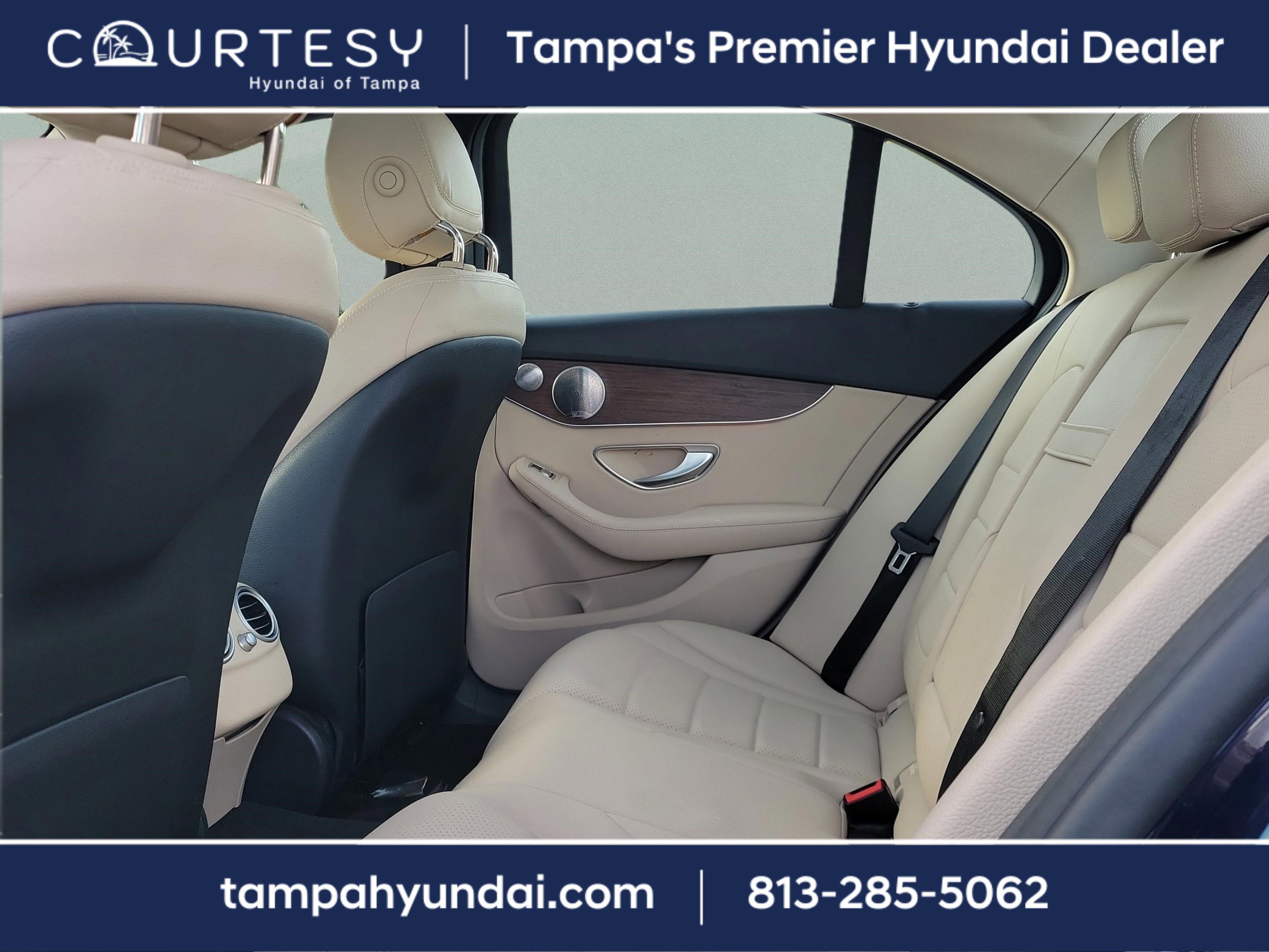 Used 2020 Mercedes-Benz C 300 4MATIC Sedan image 11