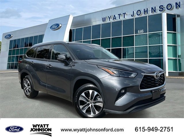Used 2022 Toyota Highlander XLE