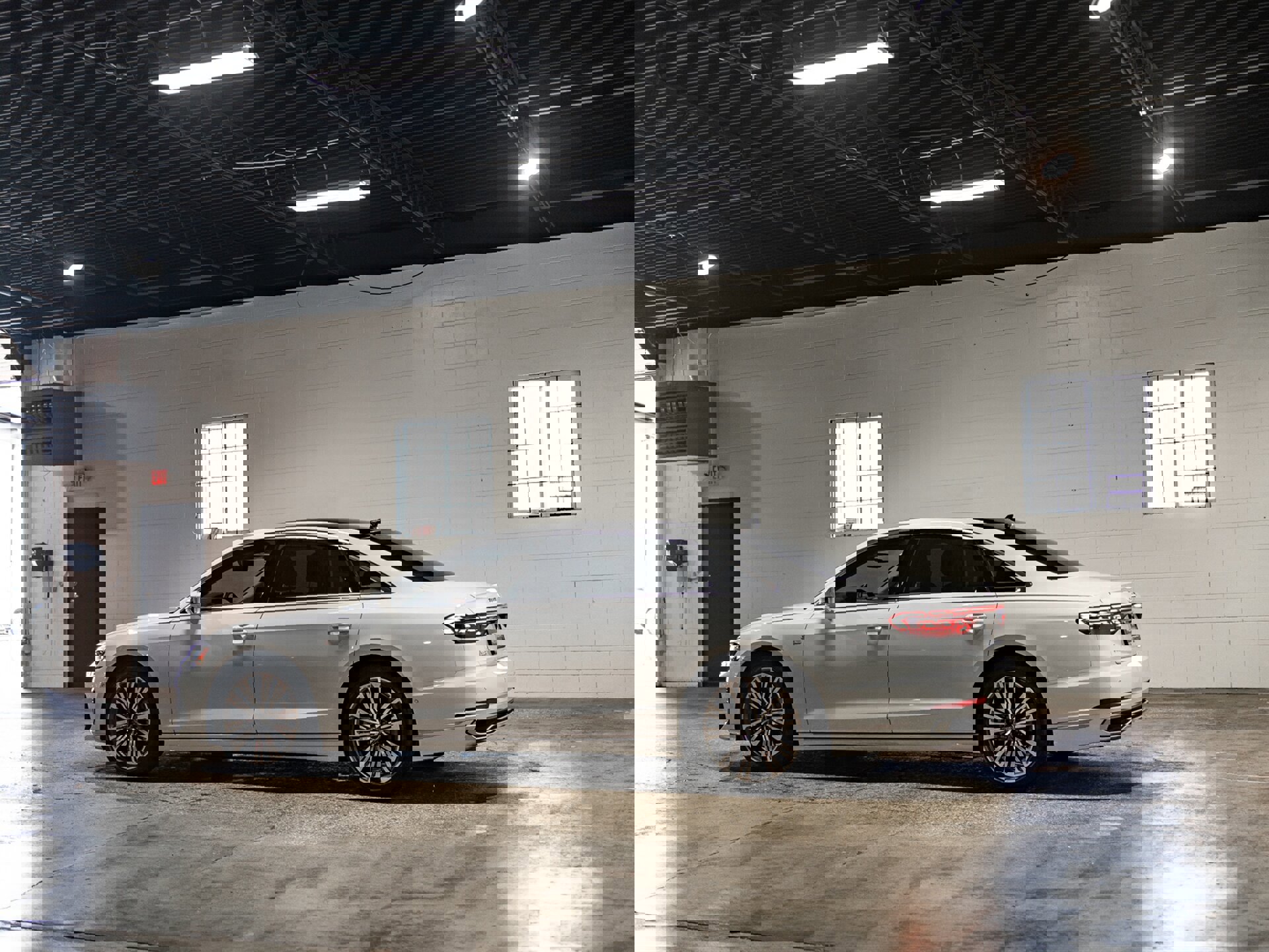 Used 2023 Audi A8 L 3.0T w/ Comfort Plus Package image 6