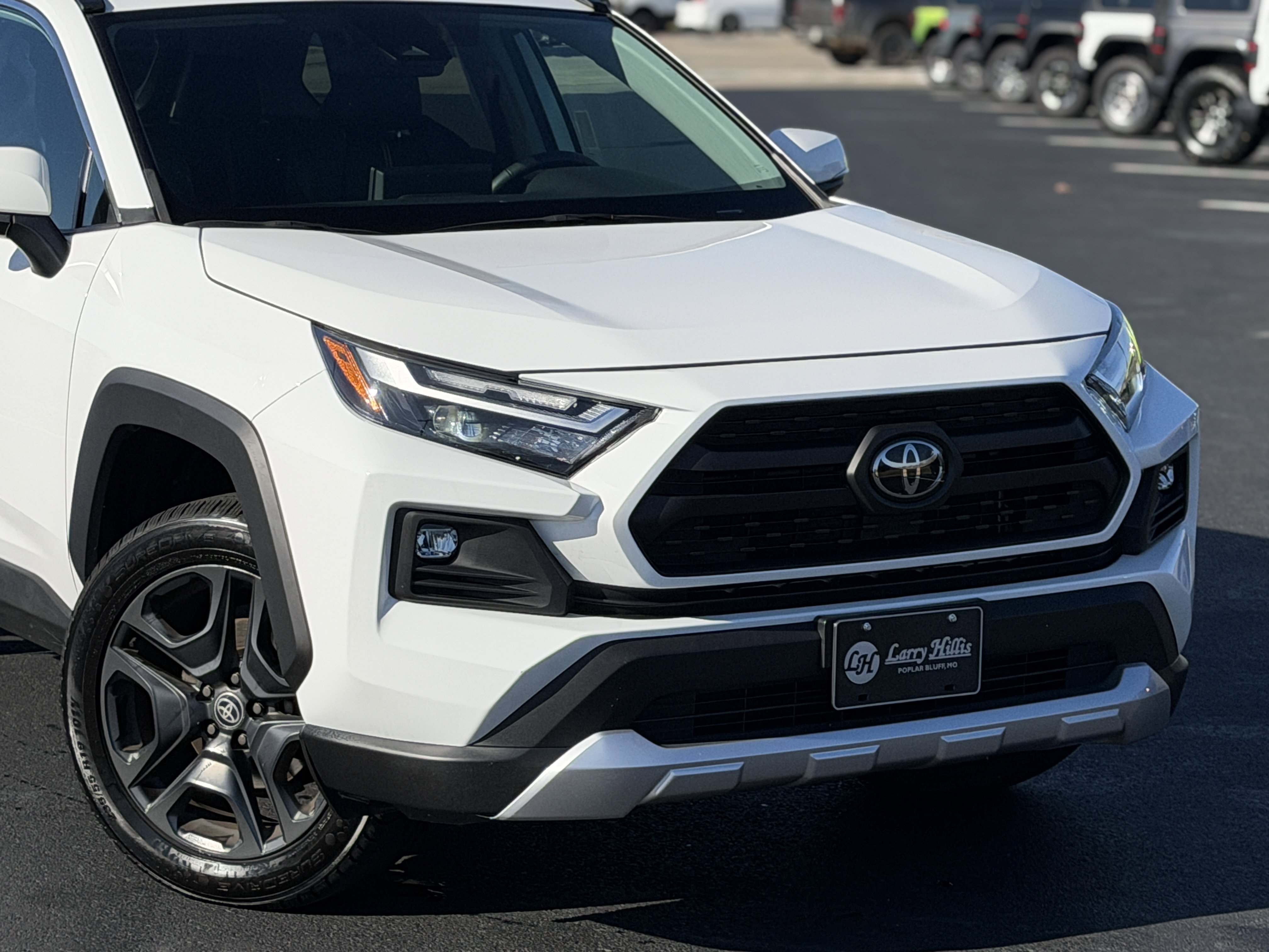 Used 2023 Toyota RAV4 Adventure image 4