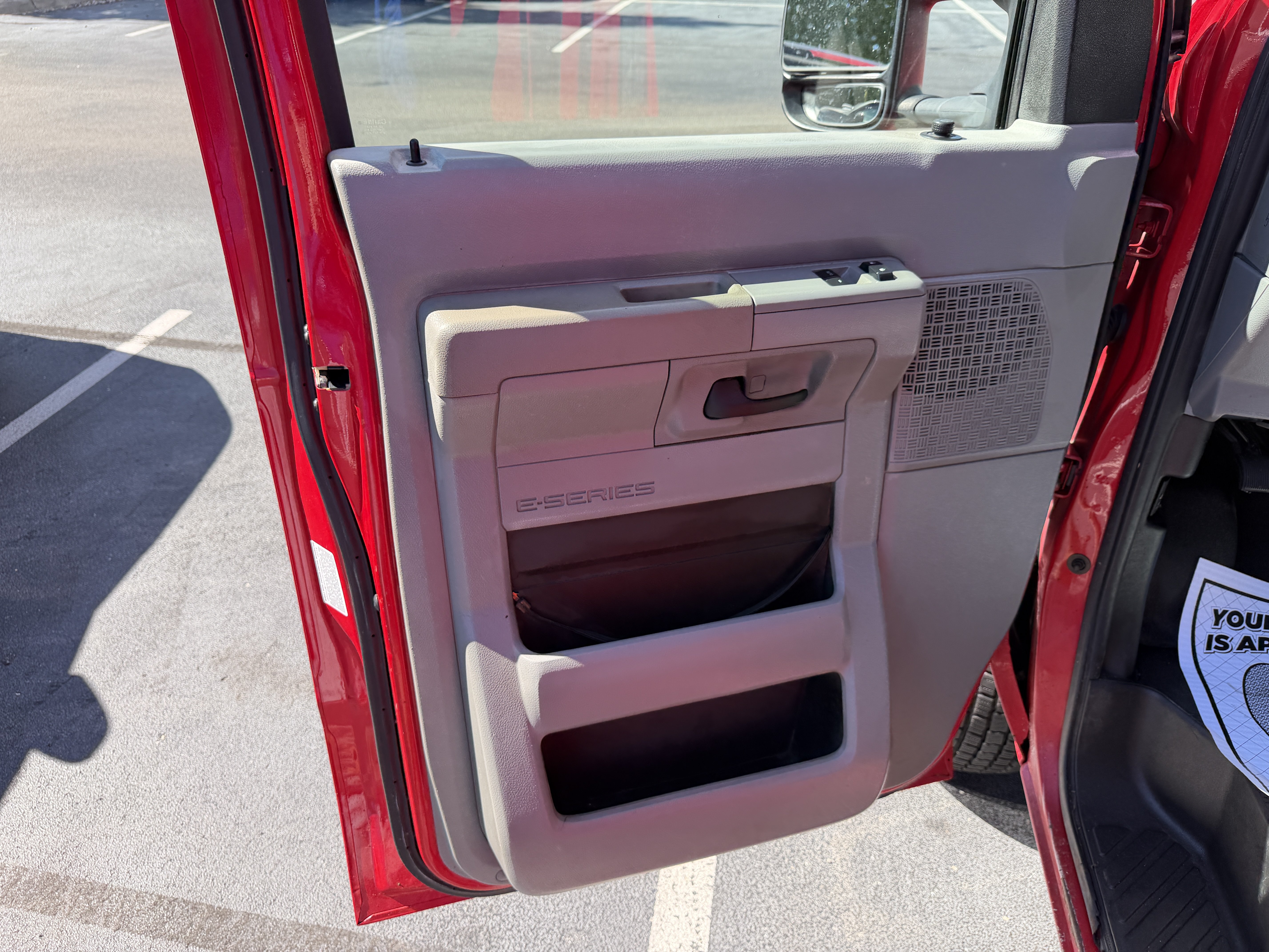 Used 2014 Ford E-350 and Econoline 350 Super Duty w/ Power Windows & Locks Group RWD image 17