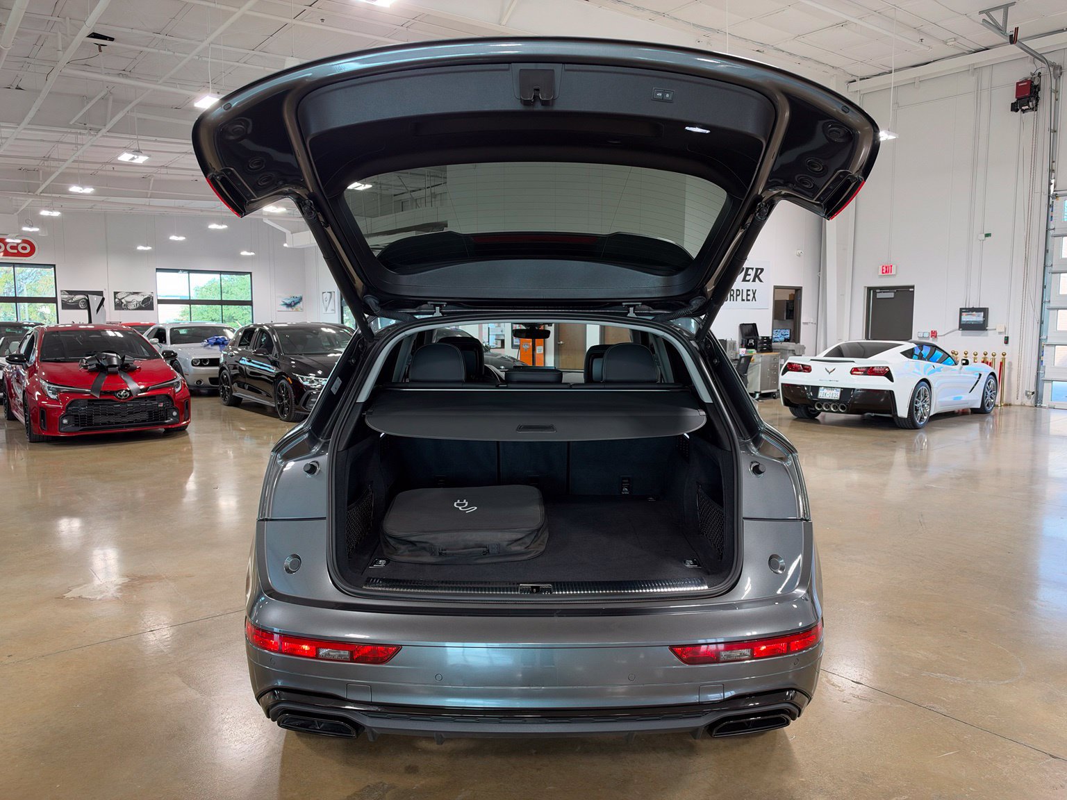 Used 2022 Audi Q5 e Prestige AWD/4WD image 46