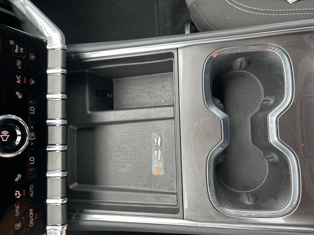 Used 2025 GMC Acadia Elevation FWD image 45