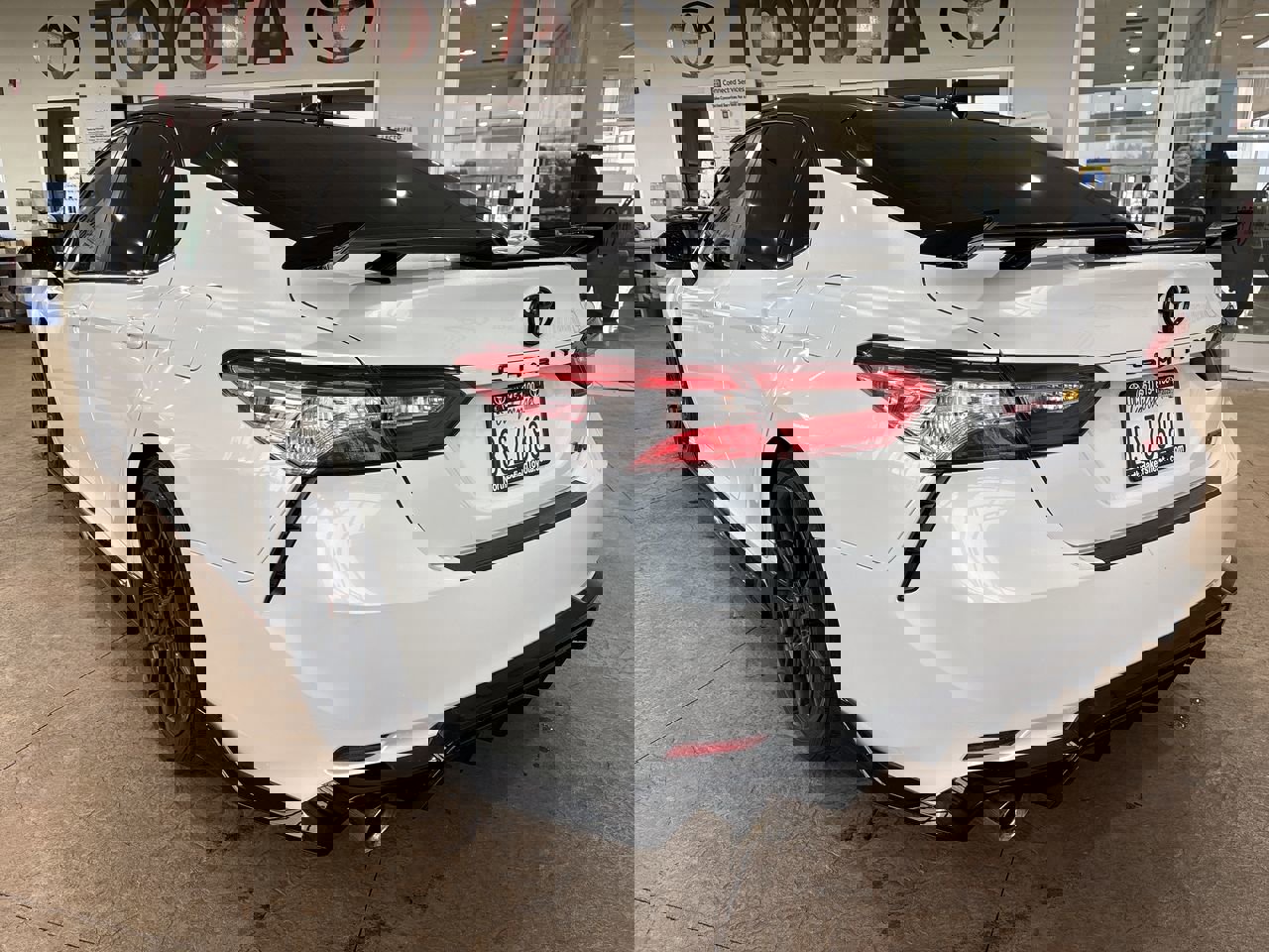 Used 2020 Toyota Camry TRD image 8