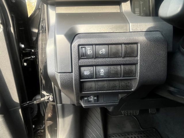 Used 2024 Toyota Tacoma SR image 34