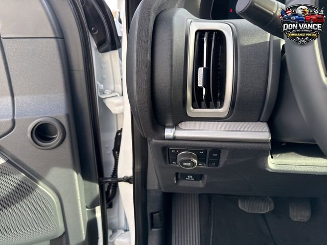 Used 2025 Ford Expedition Active AWD/4WD image 16