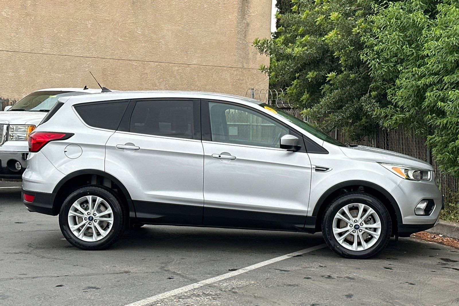 Used 2019 Ford Escape SE image 7