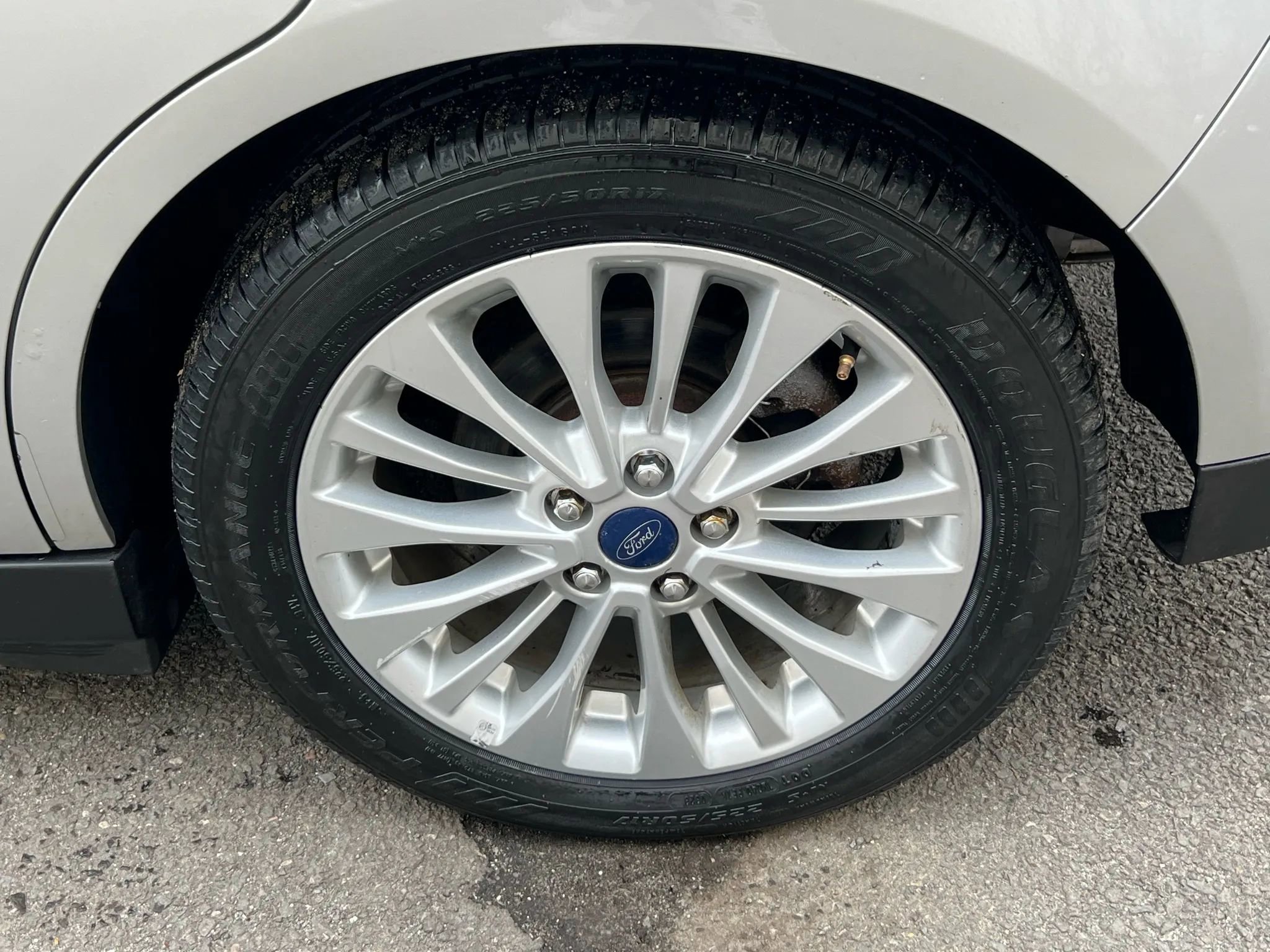 Used 2017 Ford C-MAX SE w/ Equipment Group 202A FWD image 10