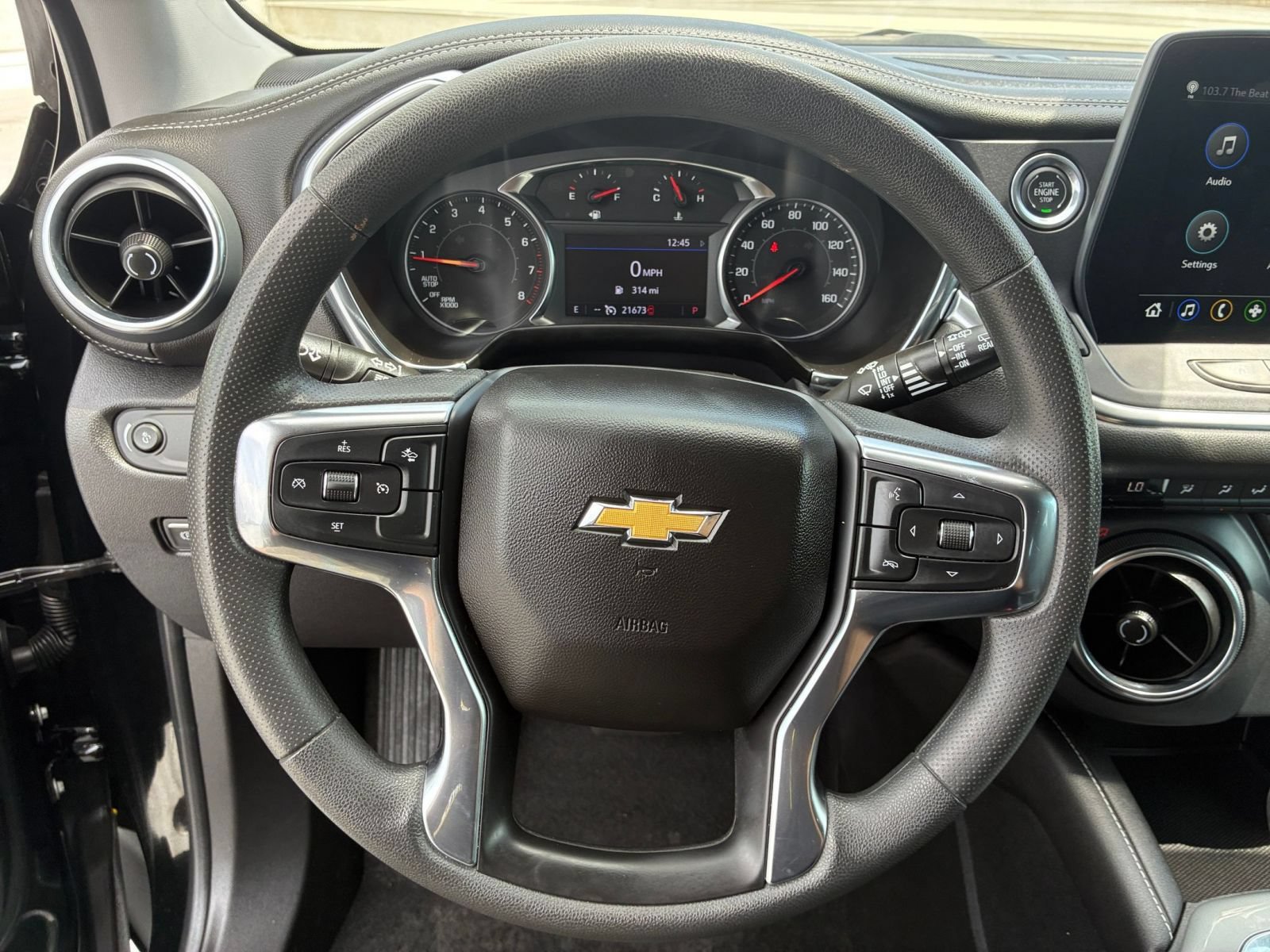 Used 2025 Chevrolet Blazer LT FWD image 29