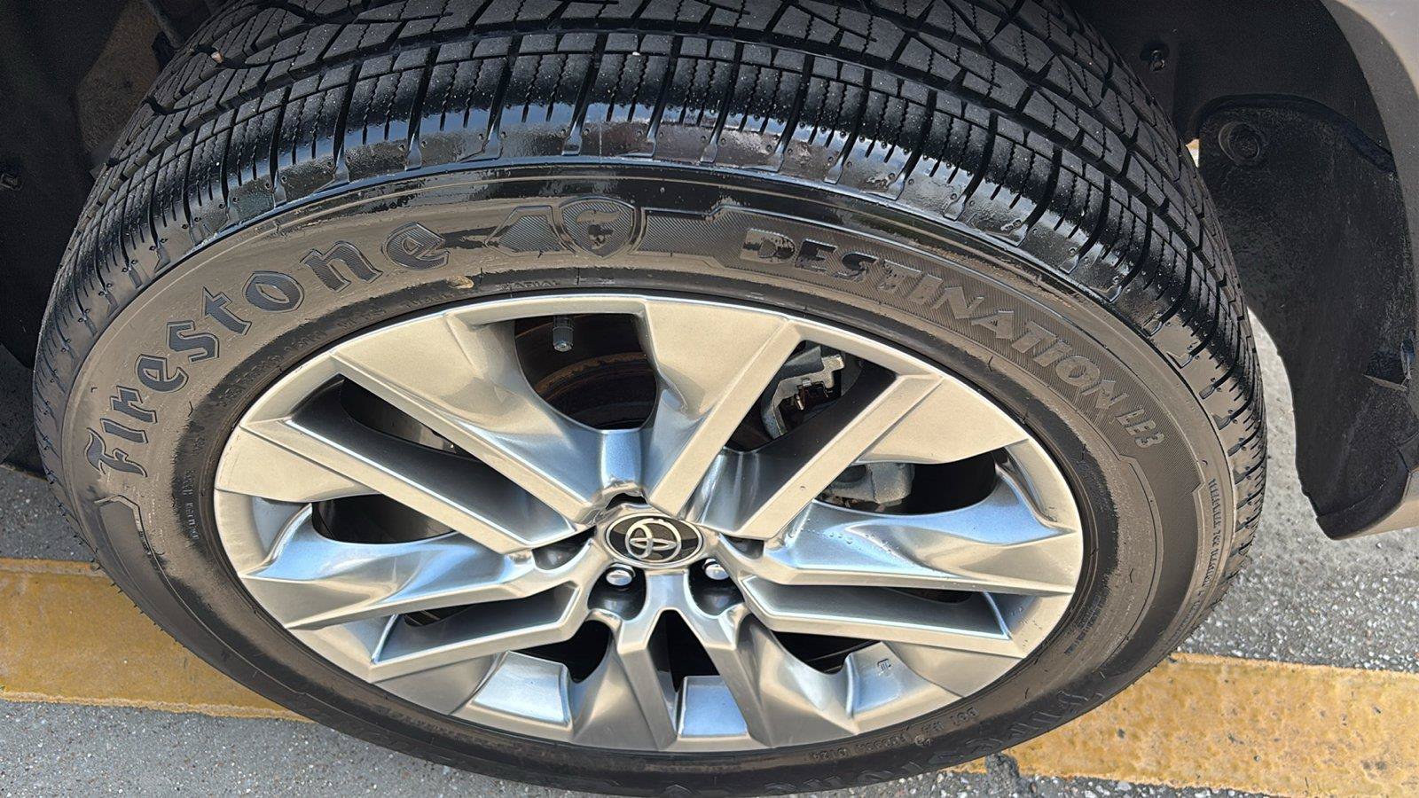 Used 2022 Toyota RAV4 XLE Premium FWD image 12