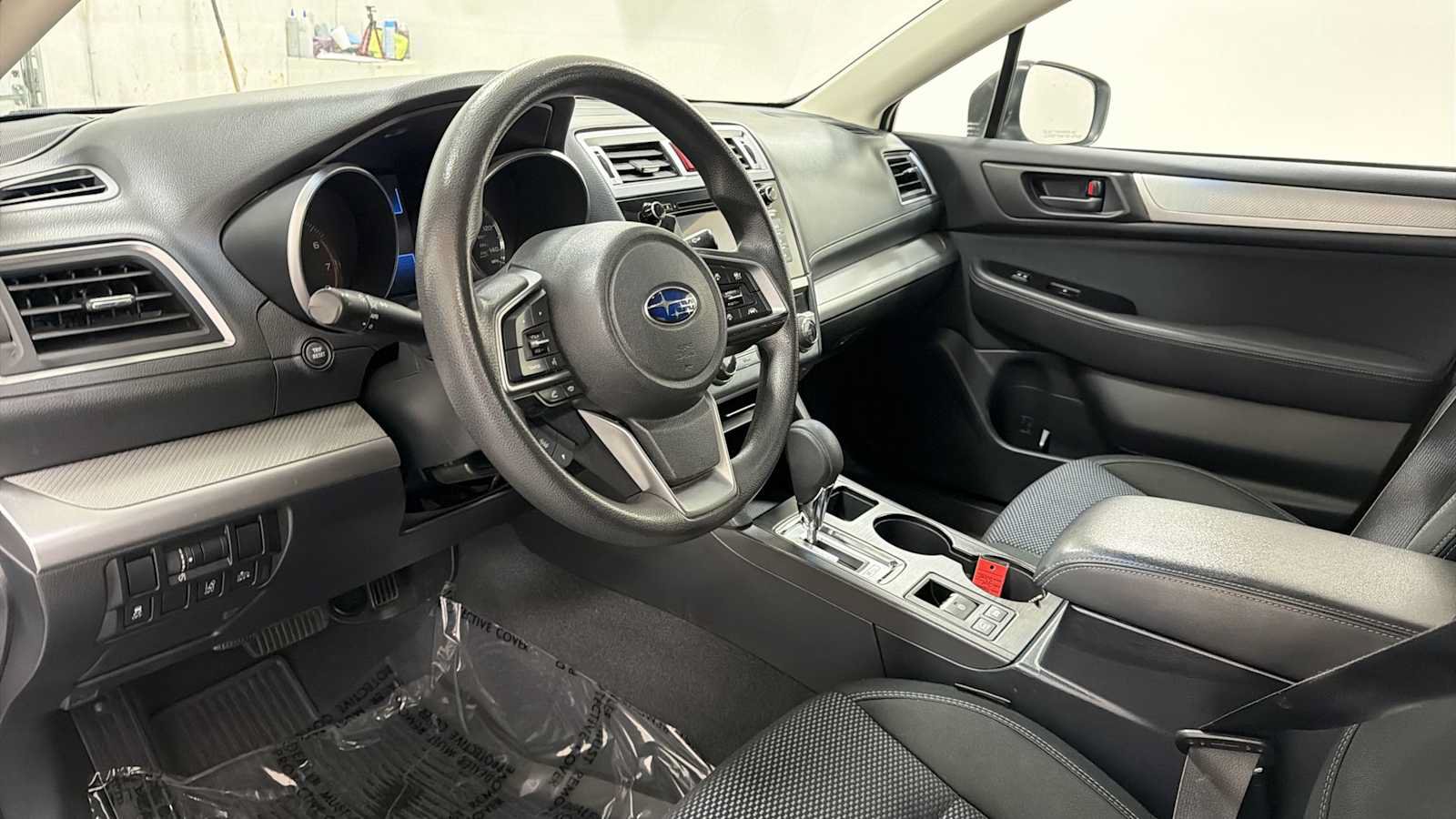 Used 2019 Subaru Outback 2.5i AWD/4WD image 12