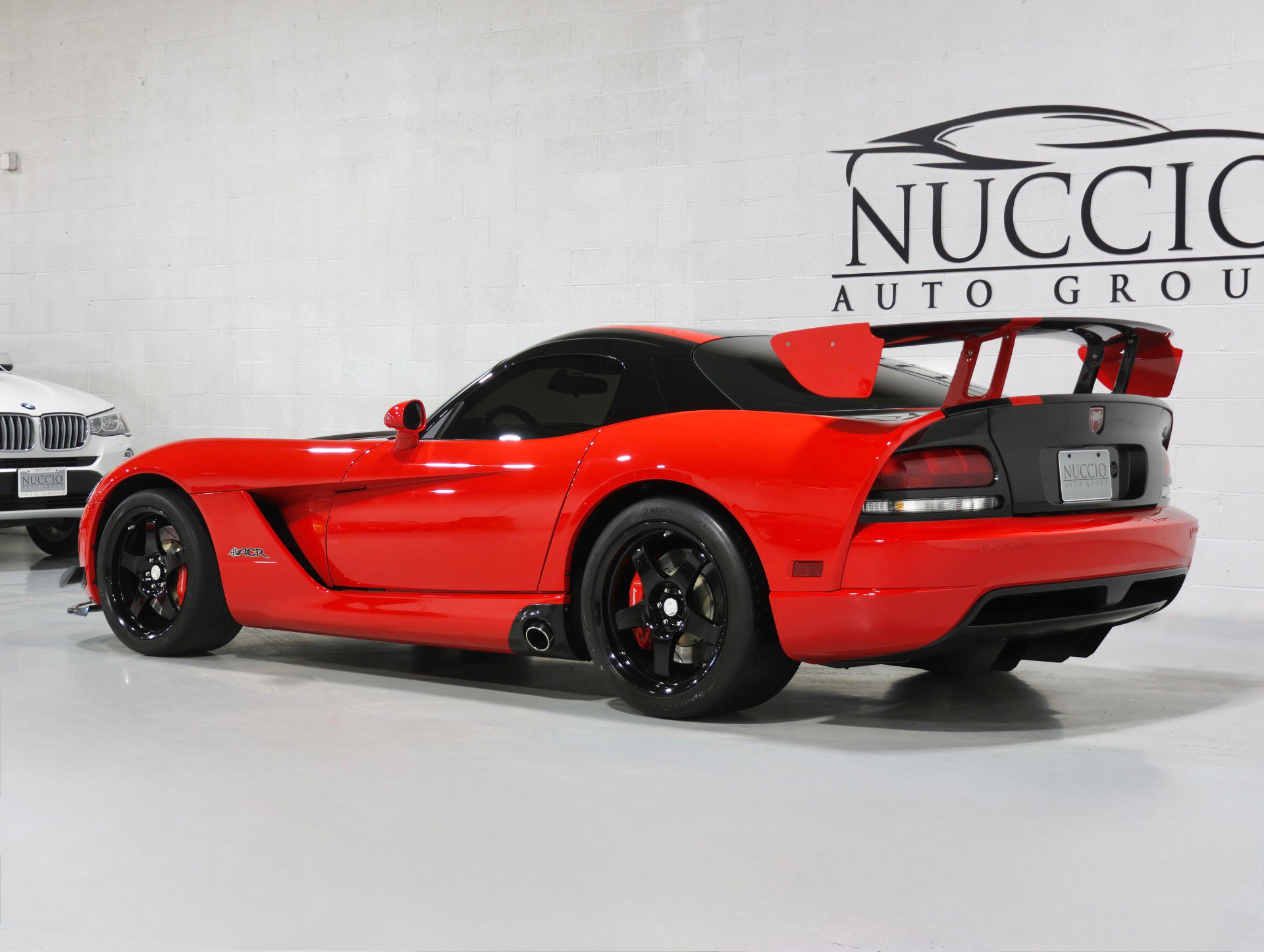 Used 2008 Dodge Viper SRT-10 w/ Competition Group image 27