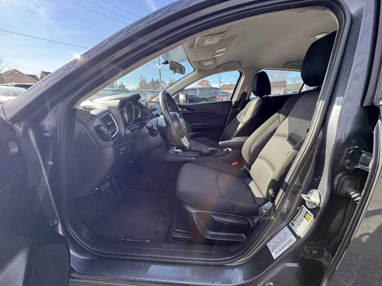 Used 2014 MAZDA MAZDA3 i Touring image 27