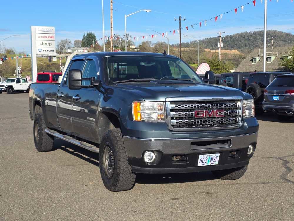 Used 2012 GMC Sierra 2500 SLE w/ SLE Preferred Package image 4