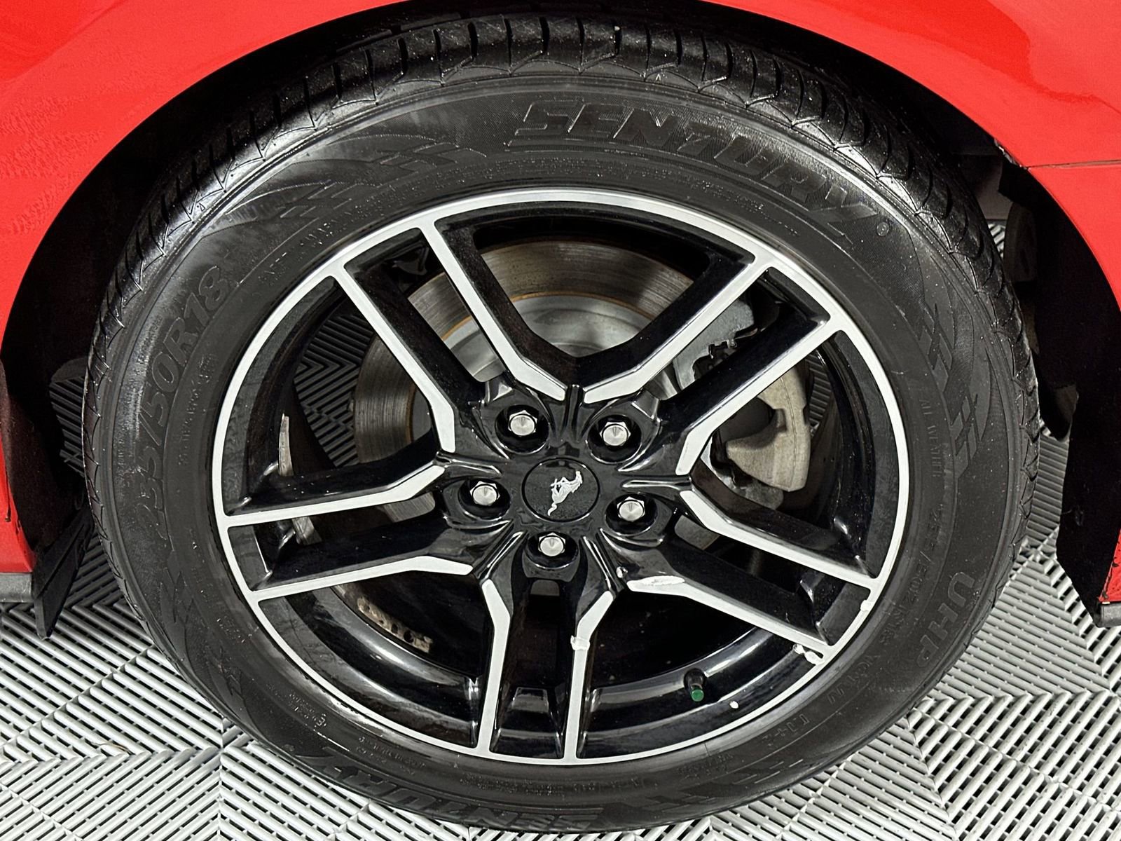 Used 2018 Ford Mustang Premium image 10