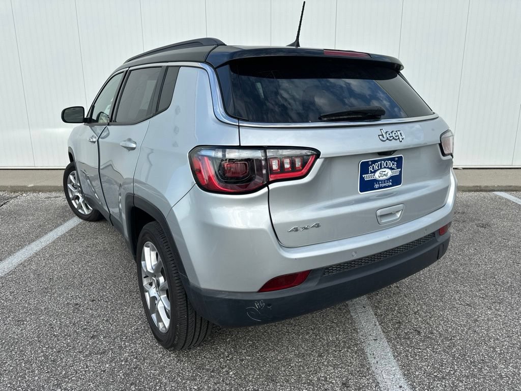 Used 2025 Jeep Compass Limited AWD/4WD image 5