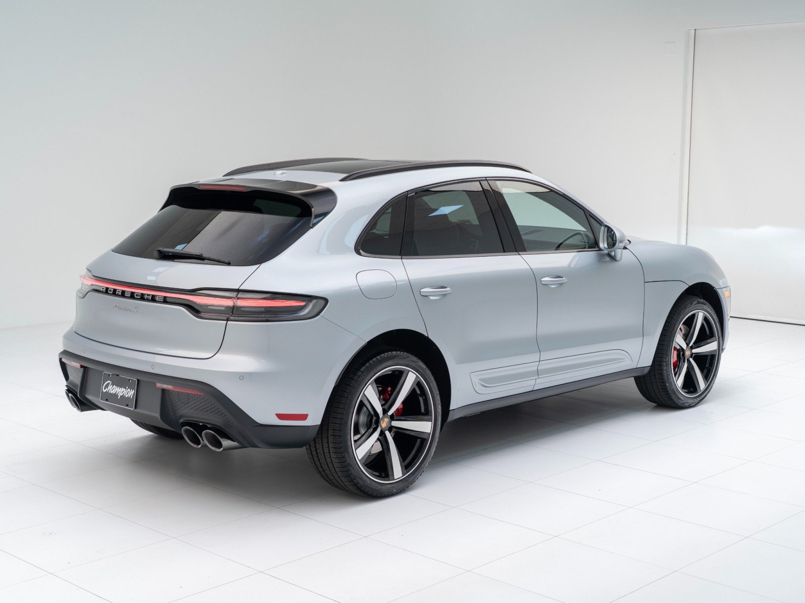 New 2026 Porsche Macan S AWD/4WD image 9
