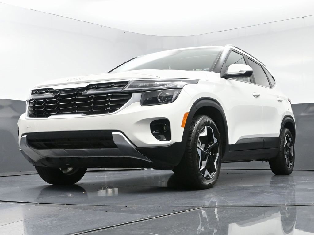 Used 2024 Kia Seltos EX image 52