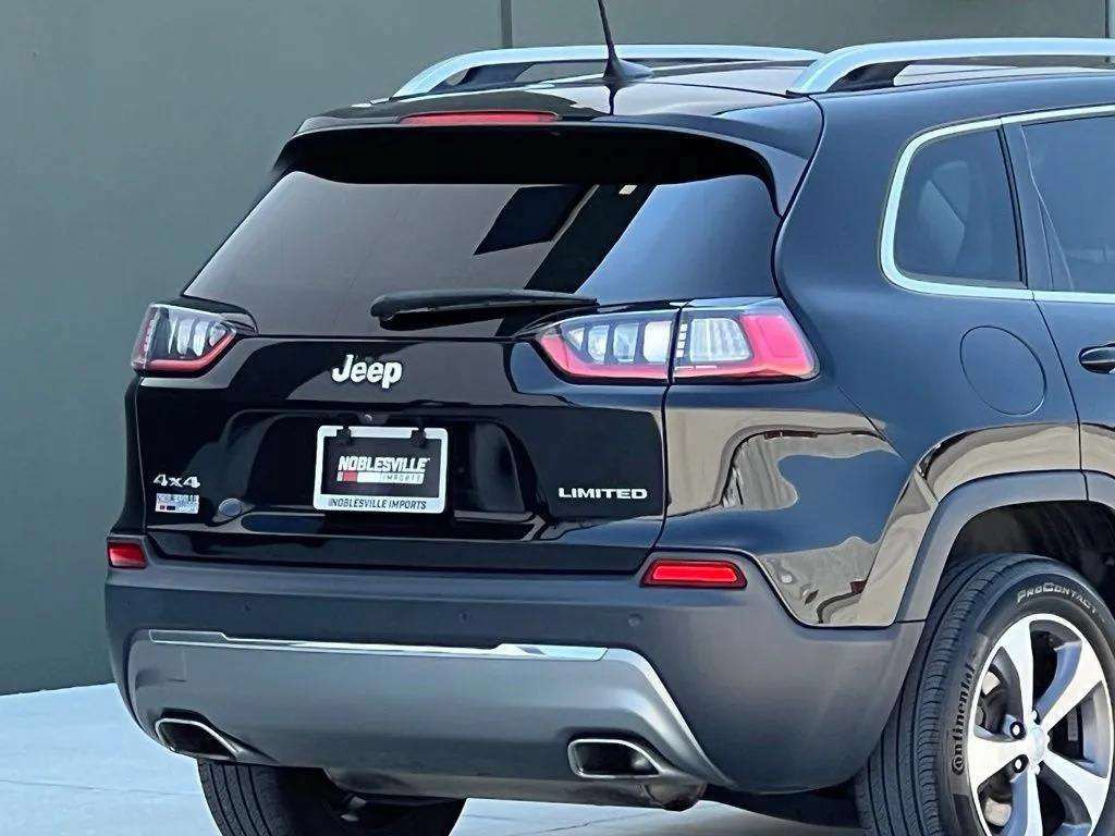 Used 2020 Jeep Cherokee Limited AWD/4WD image 34