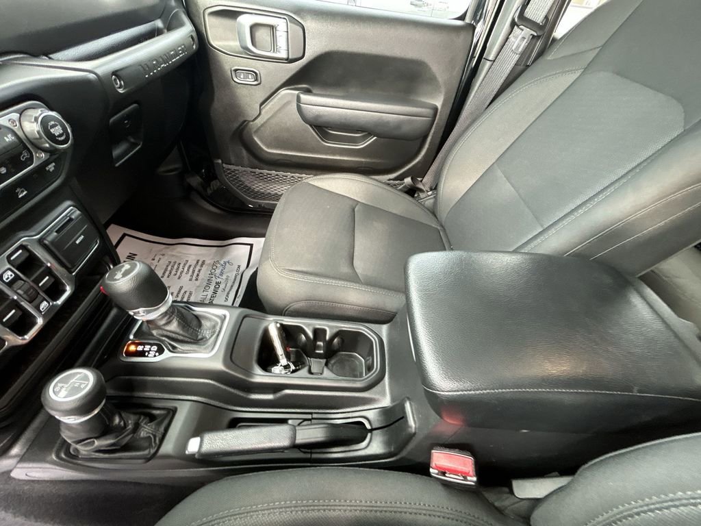 Used 2021 Jeep Wrangler Unlimited Sport image 26