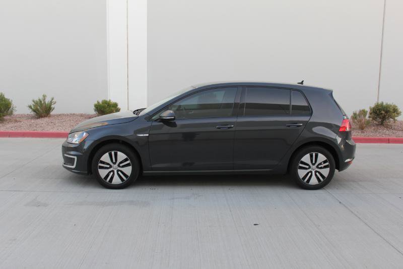 Used 2016 Volkswagen e-Golf SE FWD image 8