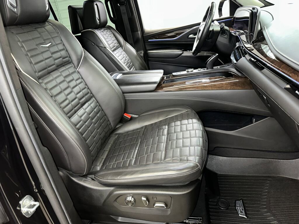 Used 2021 Cadillac Escalade Premium Luxury Platinum image 40