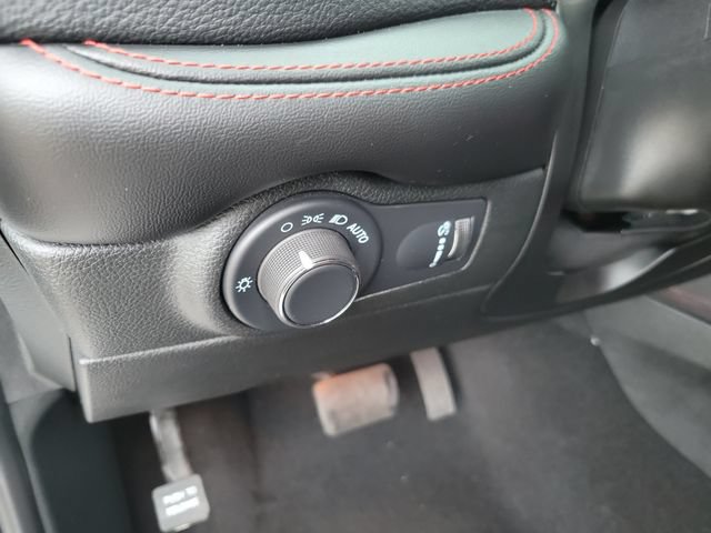 Used 2024 Dodge Durango GT RWD image 30