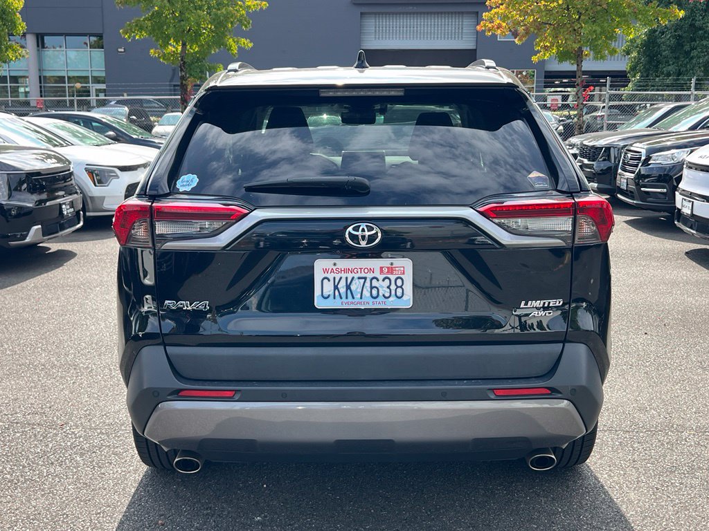 Used 2019 Toyota RAV4 Limited w/ Advanced Technology Package AWD/4WD image 6