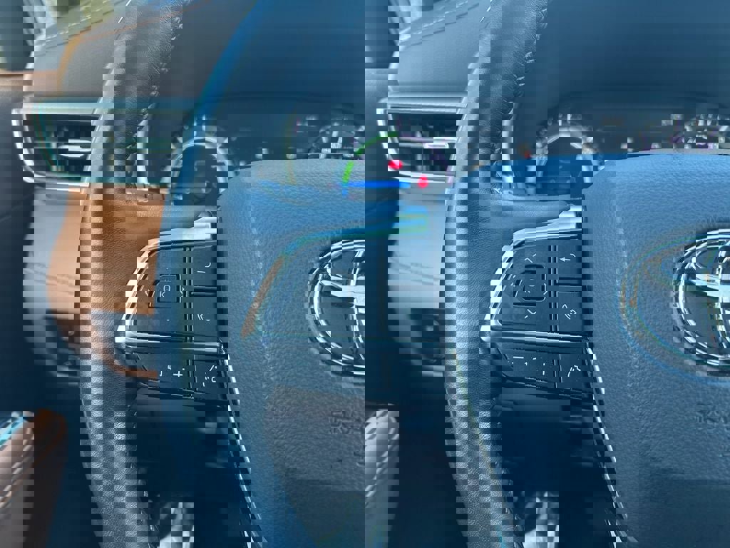 Used 2020 Toyota Highlander Platinum image 17