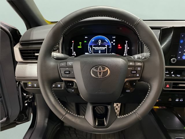 Used 2025 Toyota Camry SE w/ Convenience Package AWD/4WD image 13