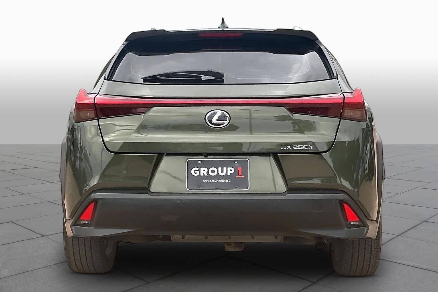 Used 2020 Lexus UX 250h w/ Accessory Package image 5