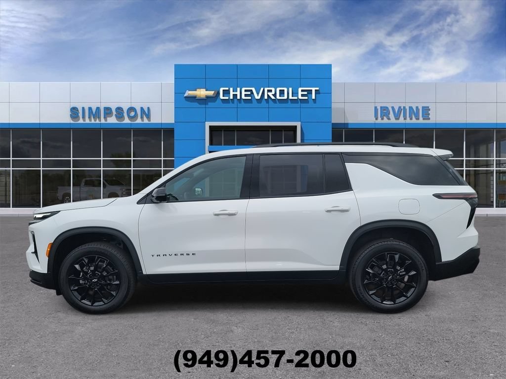 Used 2026 Chevrolet Traverse LT w/ Midnight/Sport Edition FWD image 5