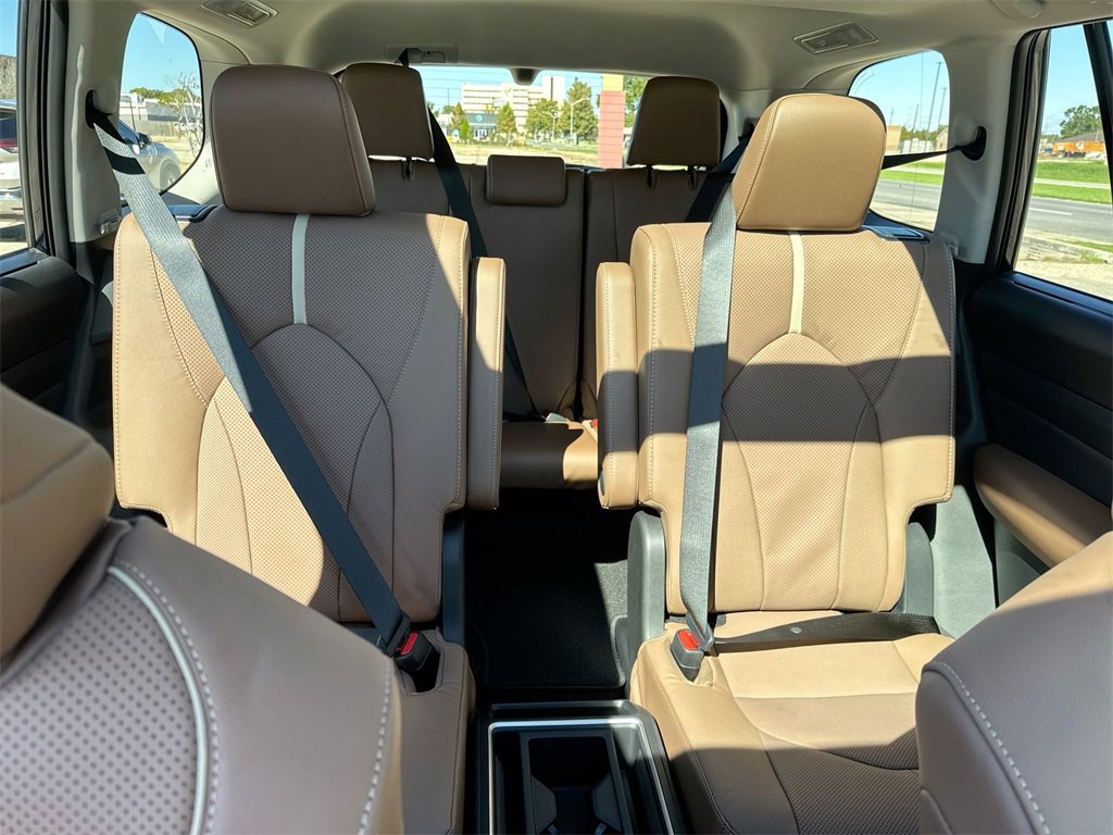 New 2026 Toyota Grand Highlander Platinum image 34